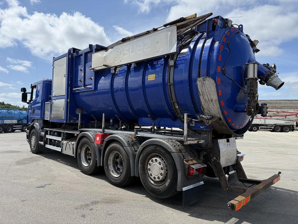 God 2011 Scania R420 8x4*4 Disab Centurion P10 Tørsuger