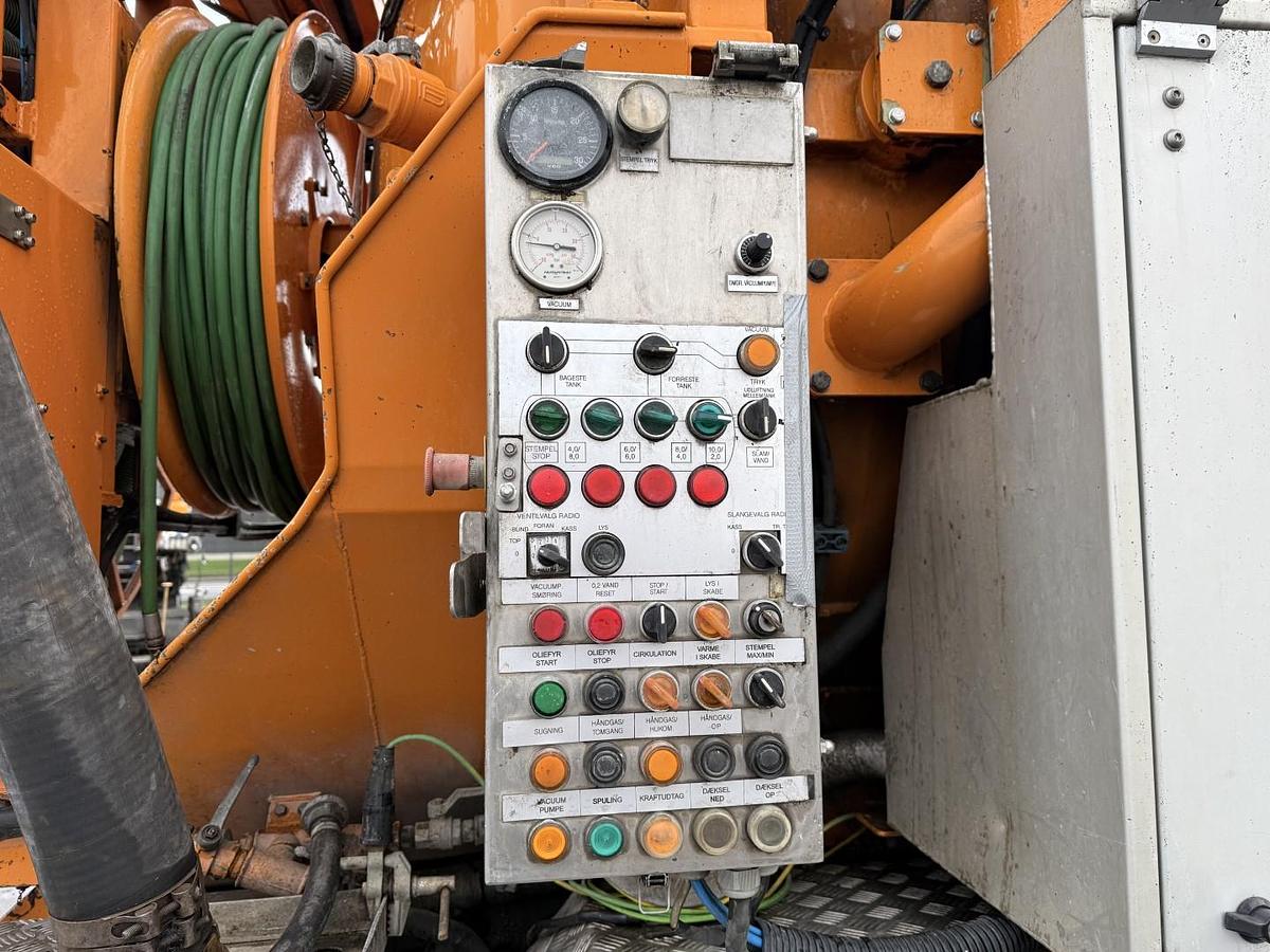 God 2008 Scania P380 8x2*6 Hvidtved Larsen Flexline 414