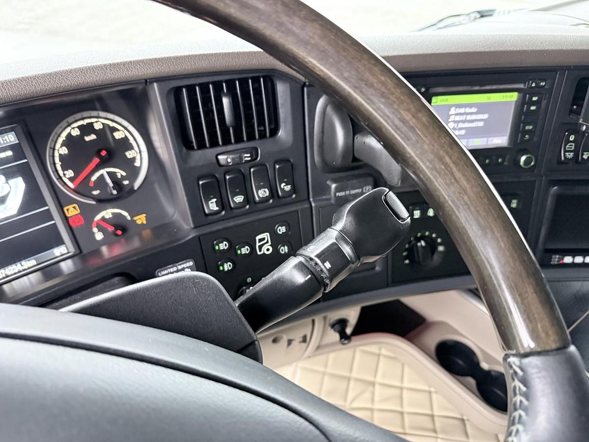 God 2014 Scania R620 6x2 Topline HMK Bilcon 19.000 L 5 rum