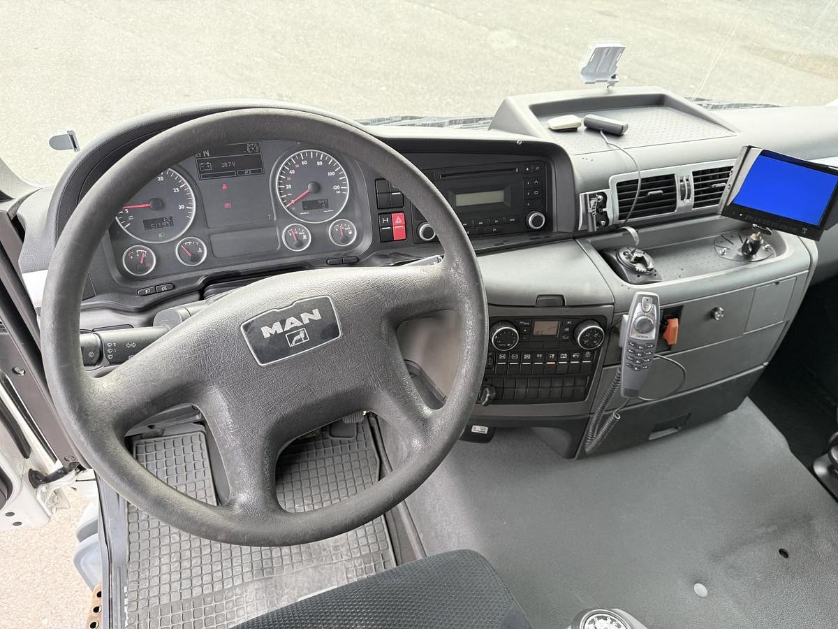 God 2009 MAN TGS 26.400 6x2*4 19.000 l. ADR Tank