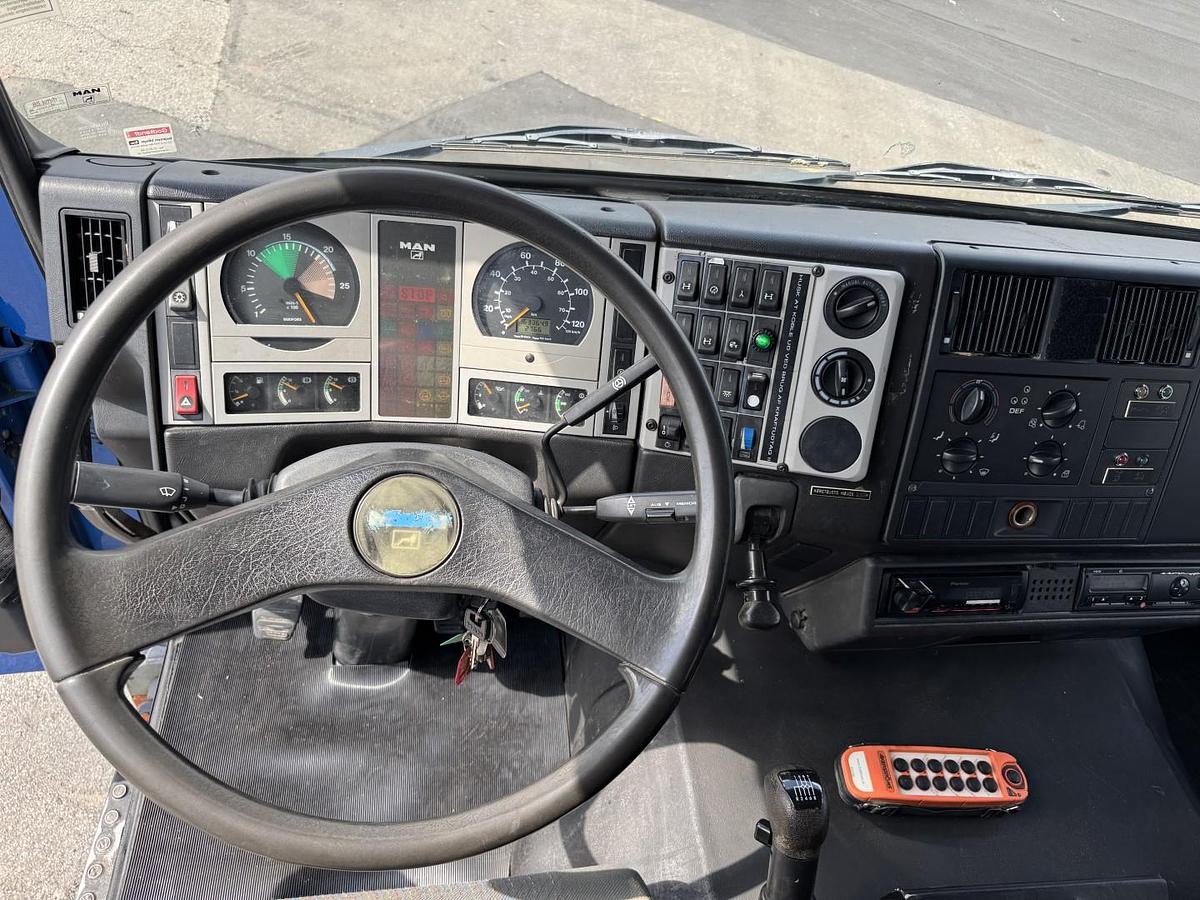God MAN 35.464 8x8 Hvidtved Larsen 9000 L