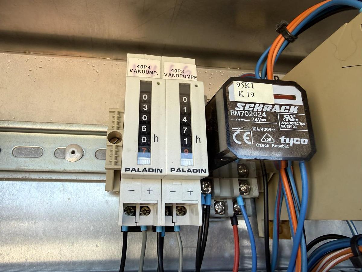 God 2005 Scania P310 4x2 Hvidtved Larsen Flexline 207