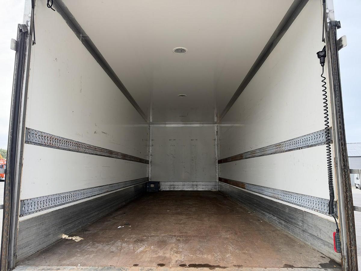 Meget god Volvo FL250 4x2 Lukket kasse 7,45 m. Euro 6