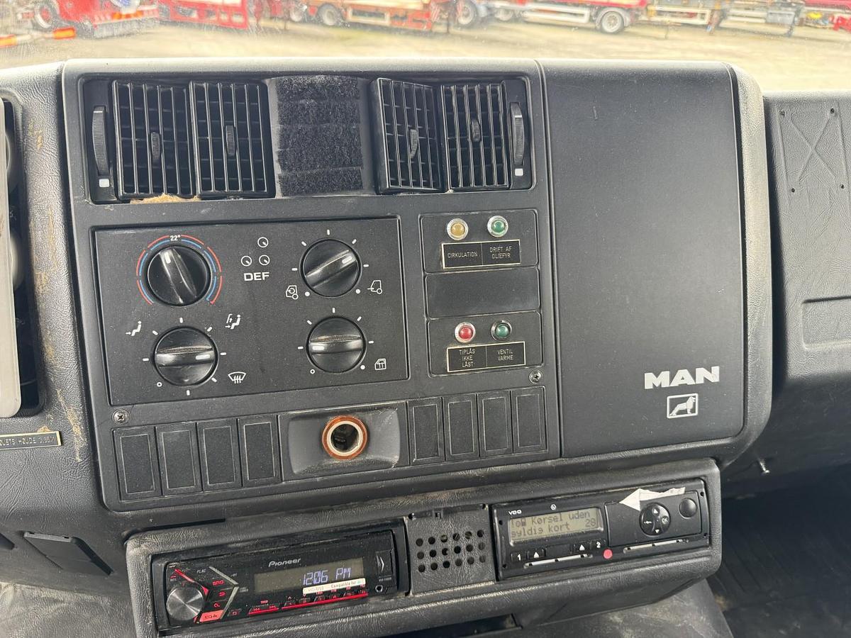 God MAN 35.464 8x8 Hvidtved Larsen 9000 L