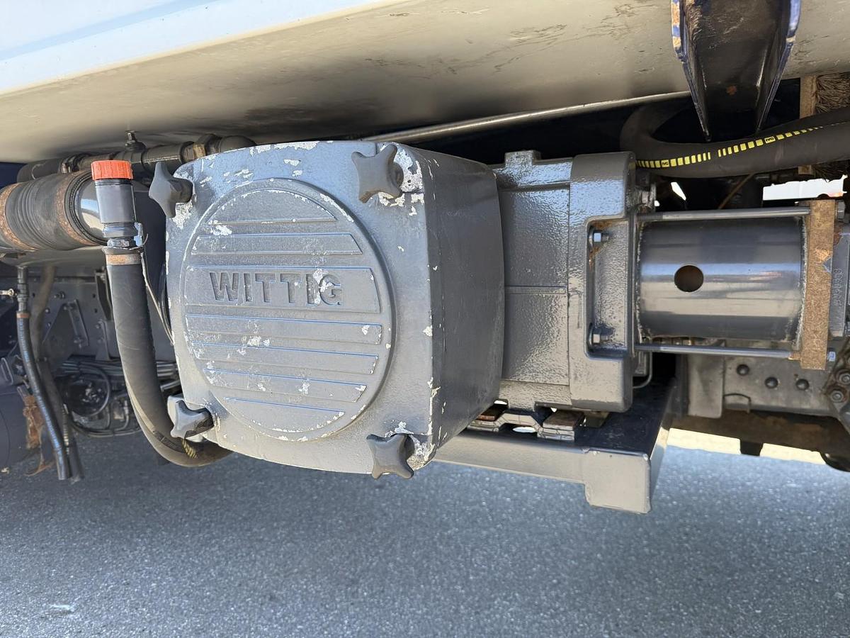 God 2005 Scania P310 4x2 Hvidtved Larsen Flexline 207