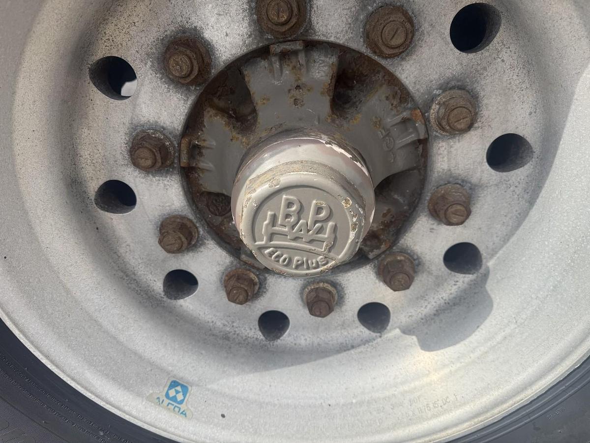 God 2005 HMK Bilcon 27.000 l. ADR 5 rum