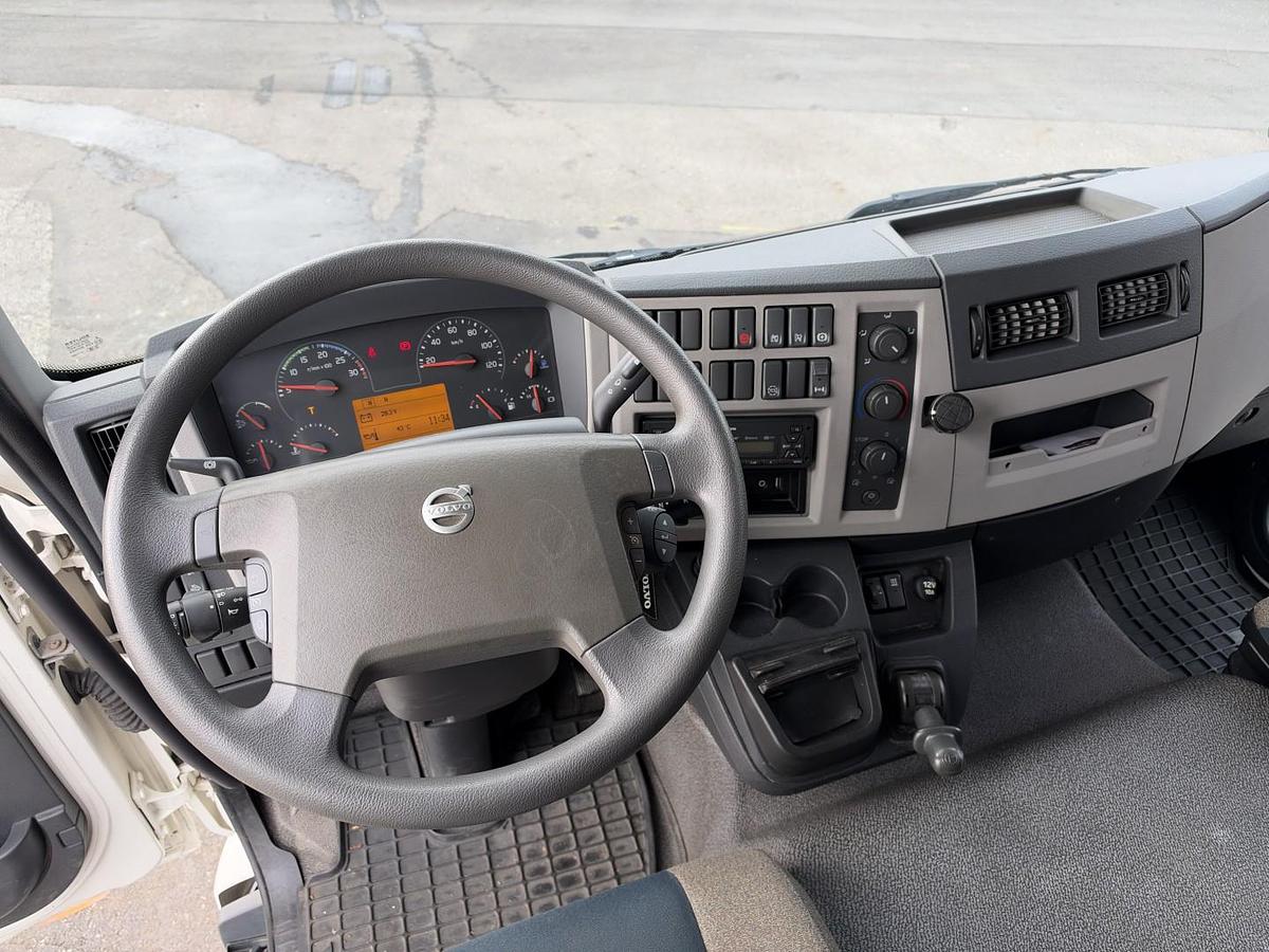 Meget god Volvo FL250 4x2 Lukket kasse 7,45 m. Euro 6