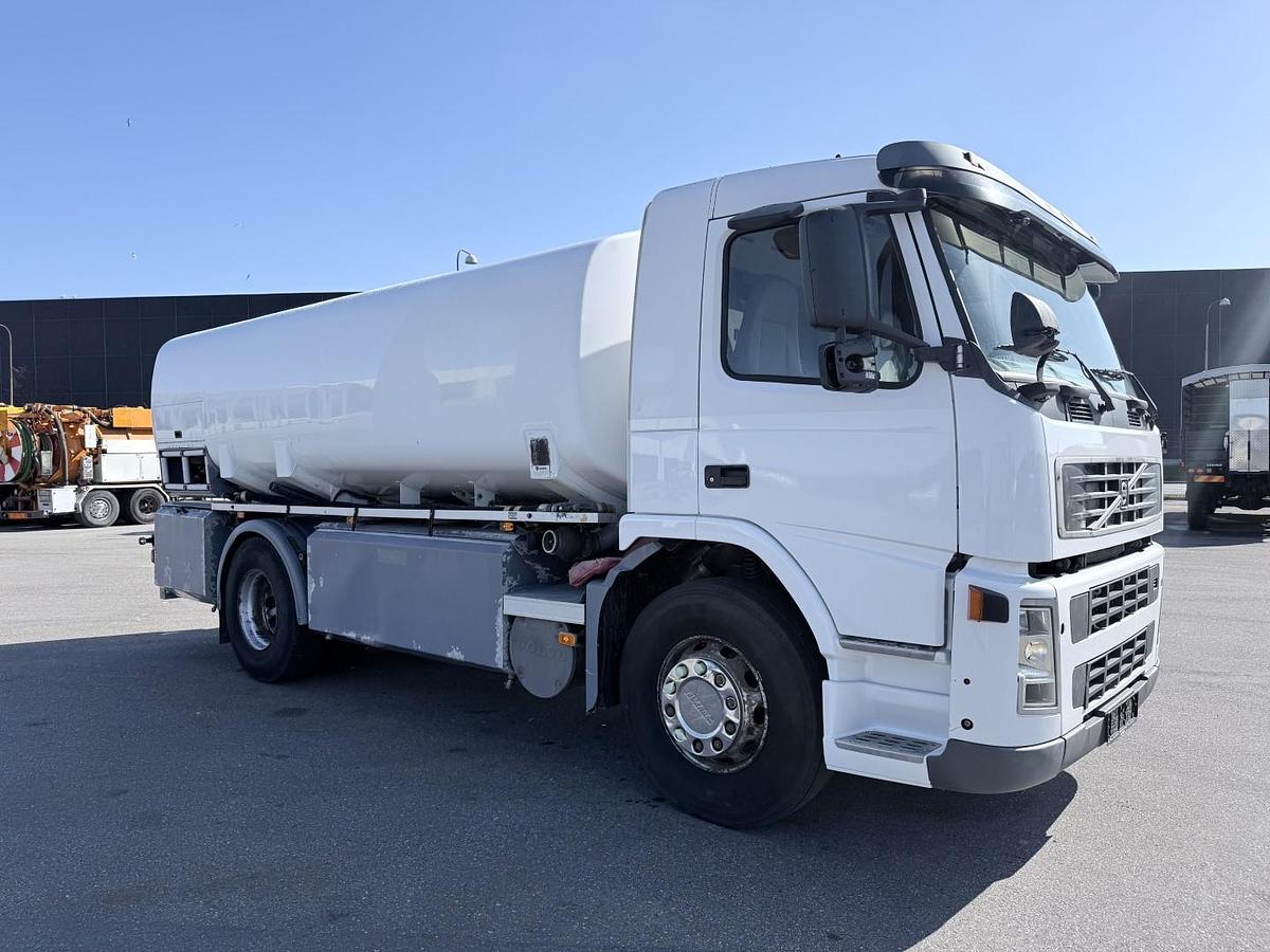 God Volvo FM9/260 4x2 12.865 L ADR Tankbil