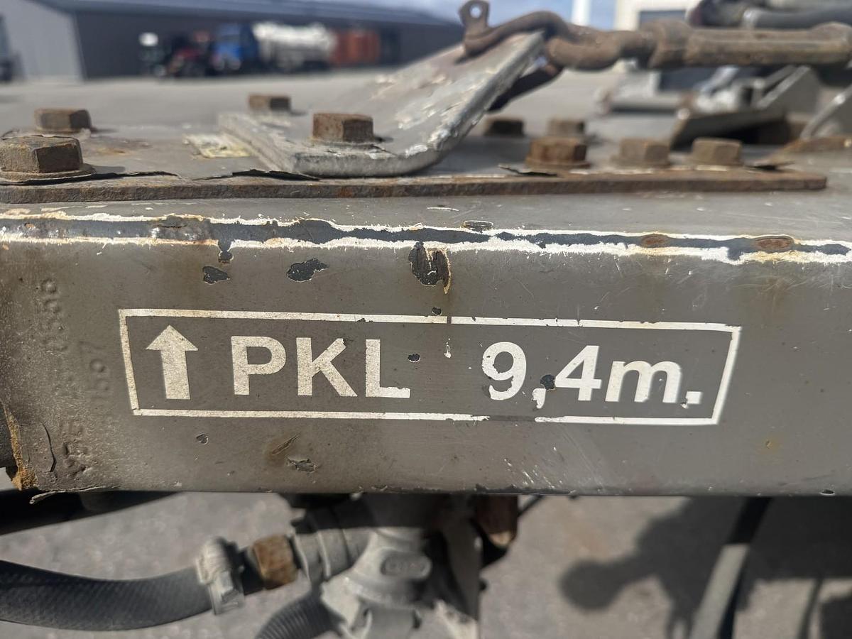 God 2005 HMK Bilcon 27.000 l. ADR 5 rum