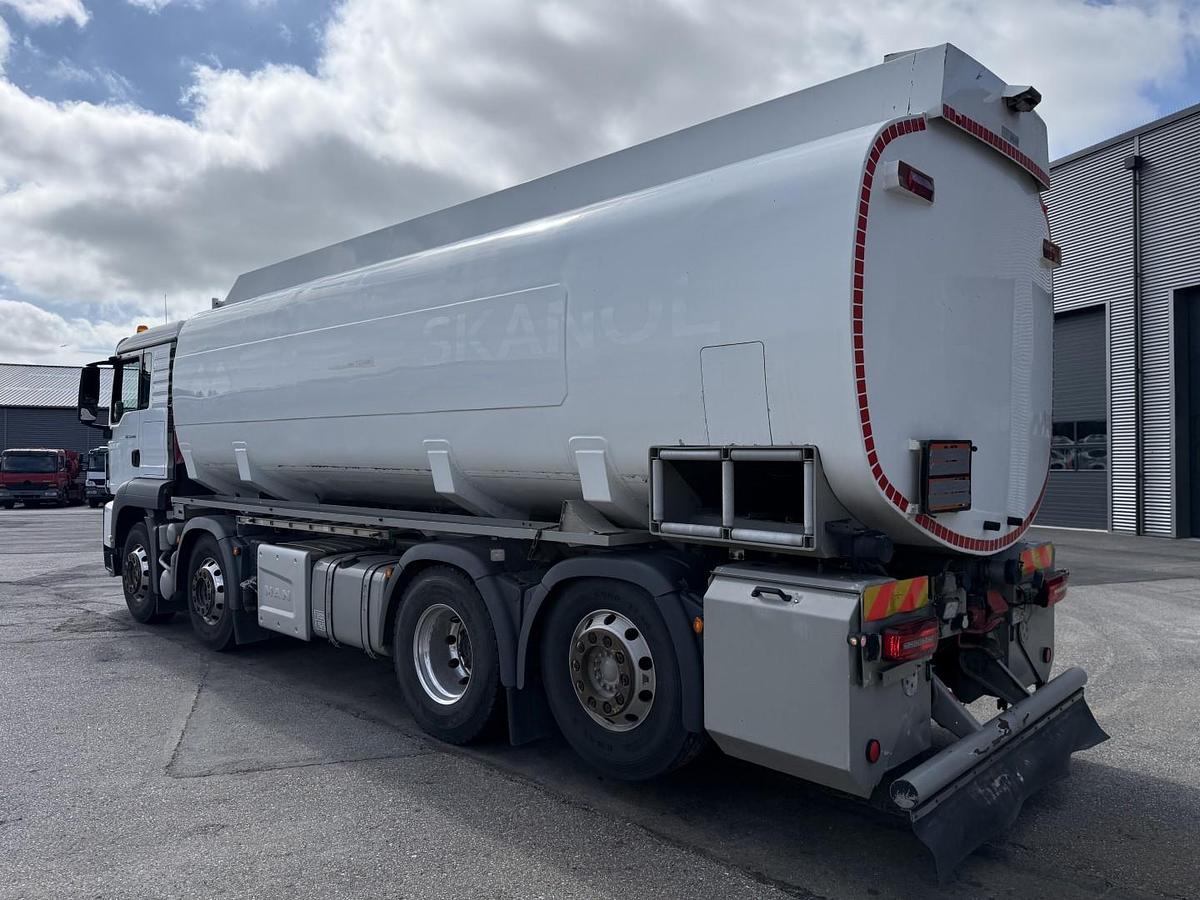 Meget god MAN TGS 35.480 8x2*6 Euro 6 23.000 l ADR Tank