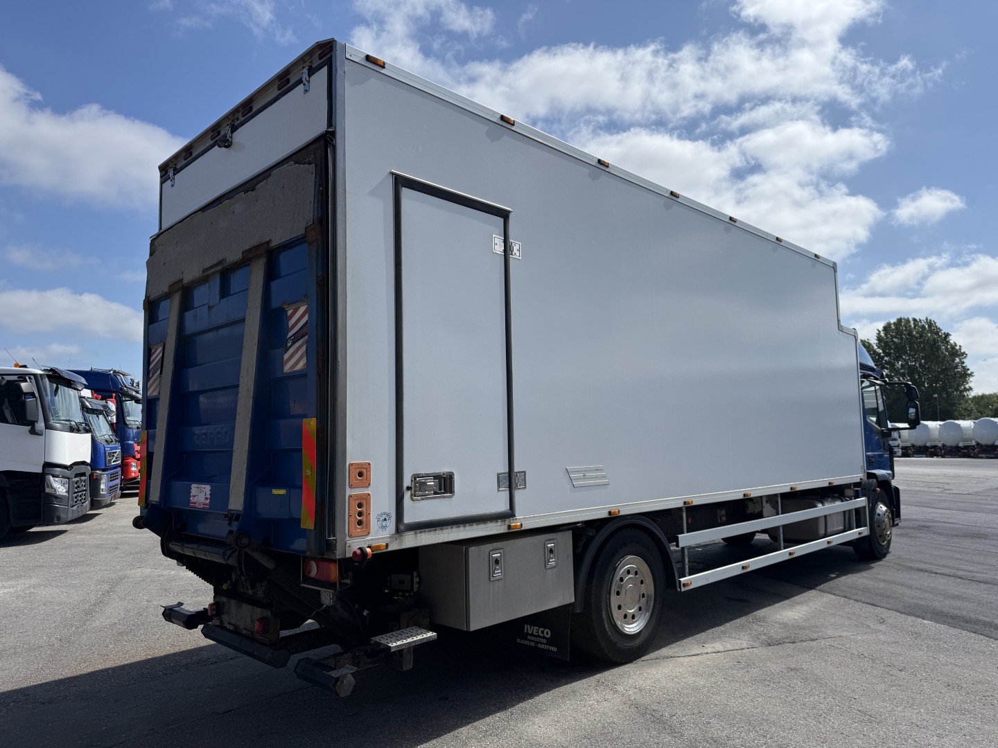 God Iveco EuroCargo 180-280 4x2 Thermo King T-1000R