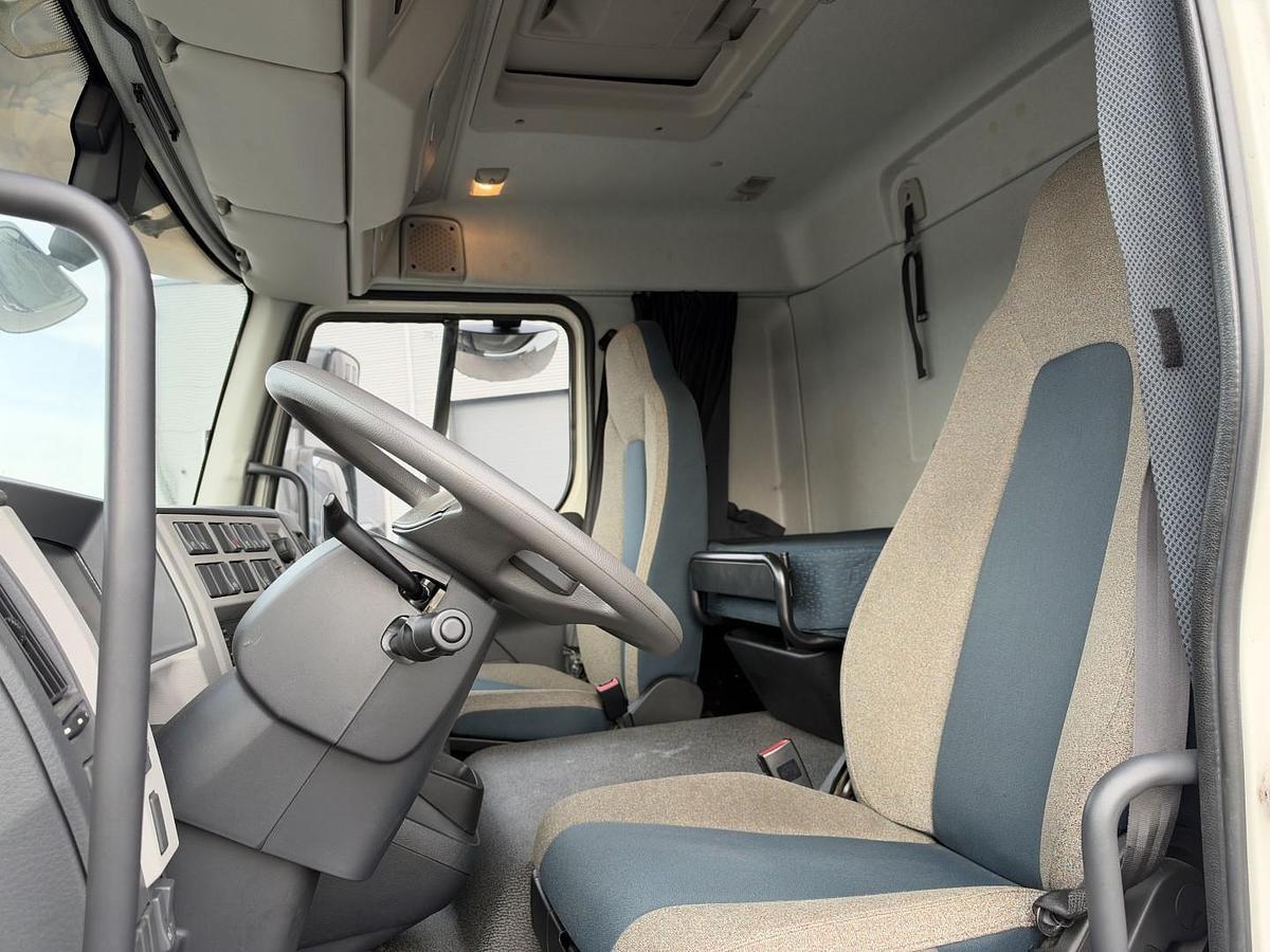 Meget god Volvo FL250 4x2 Lukket kasse 7,45 m. Euro 6