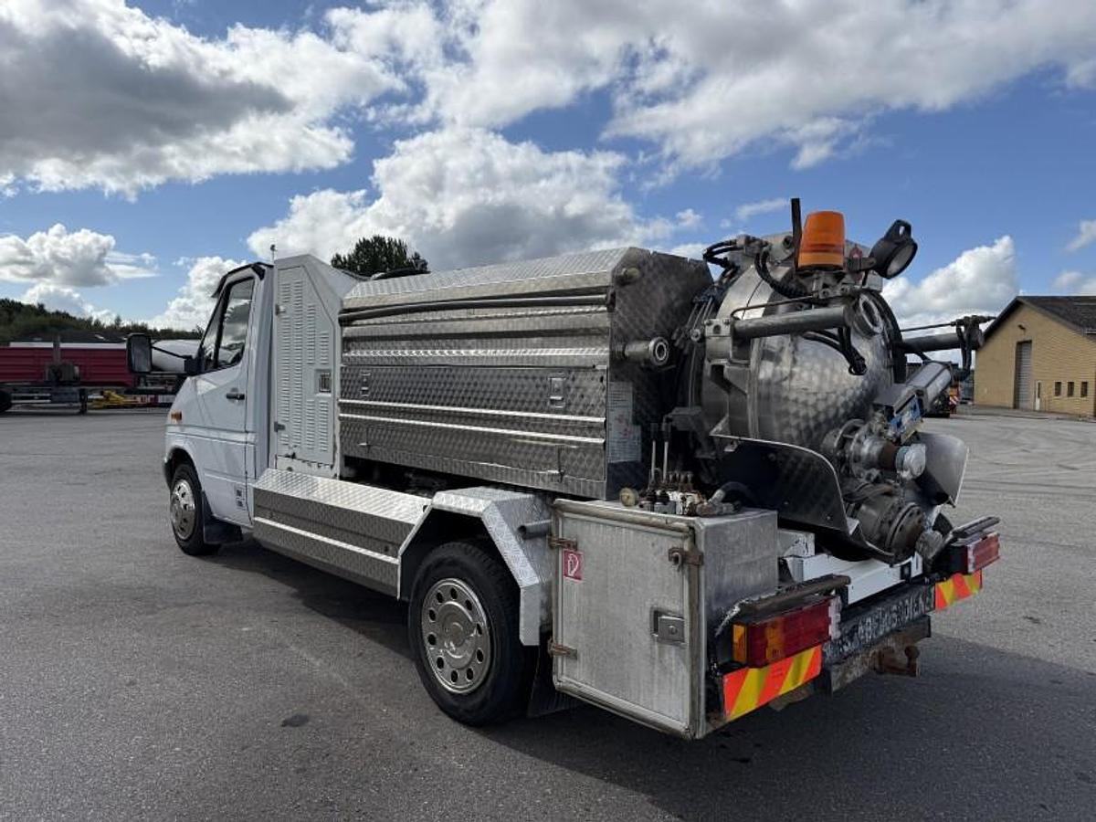 God 2002 Mercedes Sprinter 906 Cappellotto Combi 600