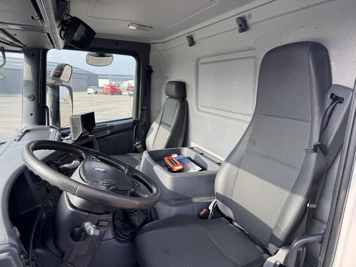 Meget god Scania P320 4x2 Hvidtved Larsen 7000 L Kombi