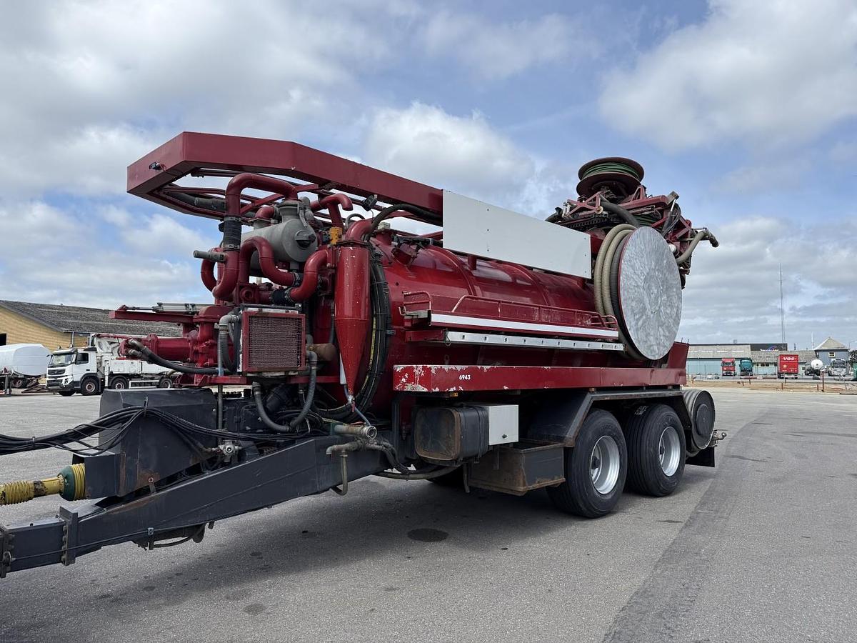 Meget god Case 240 Puma - Hvidtved Larsen 10.000 L KombiLine Slamsuger