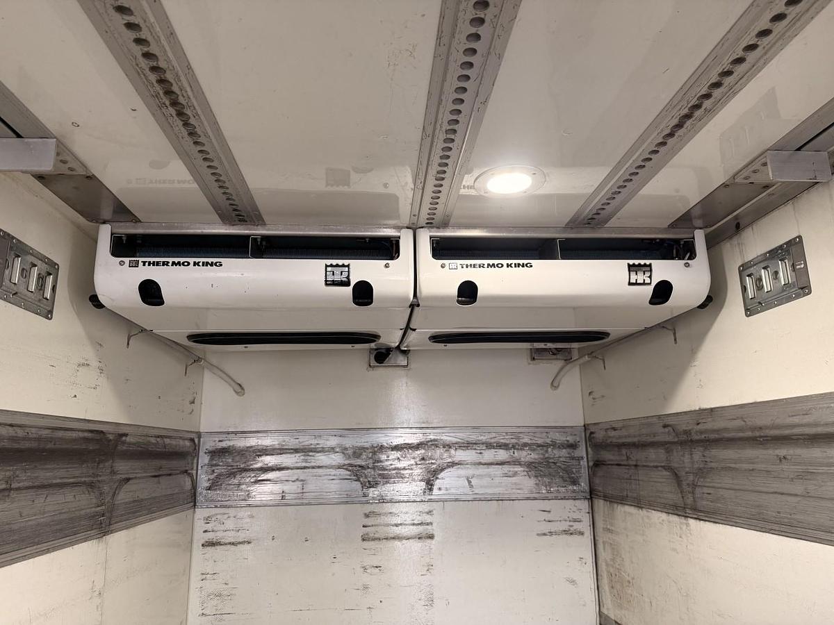 God 2017 Volvo FE320 6x2*4 Thermo King T-1200R Spectrum 9,80 m.