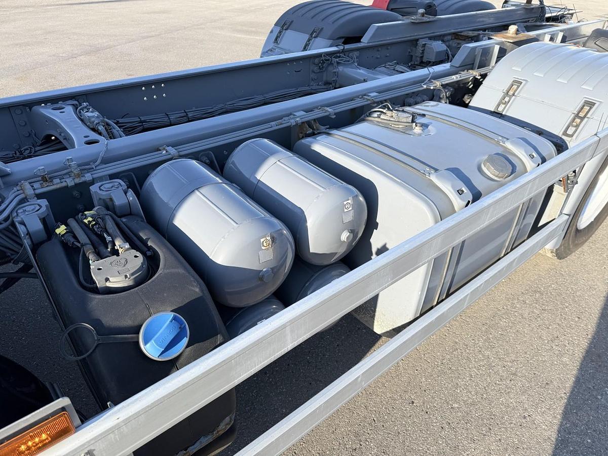 Meget god 2017 R490 8x2*6 ADR Chassis