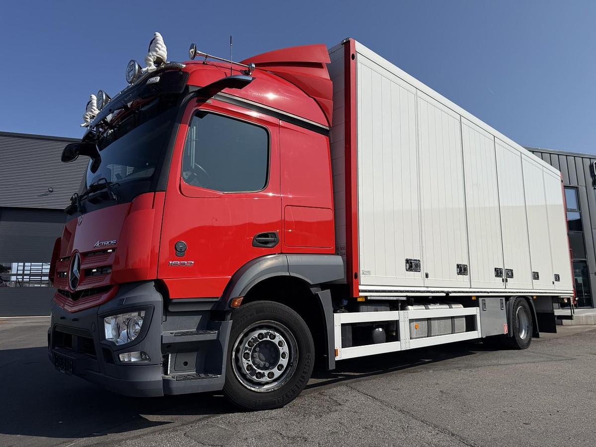 Meget god 2020 Mercedes Actros 1832 4x2 Sideåbning 8,0 m