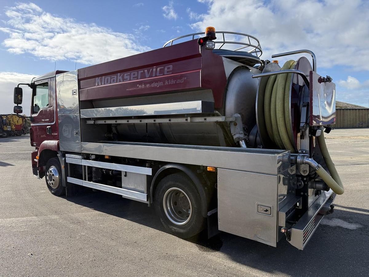 Meget god MAN TGM 14.250 4x2 VM-Tarm 4.000 l. Rustfri stål PED Kombi