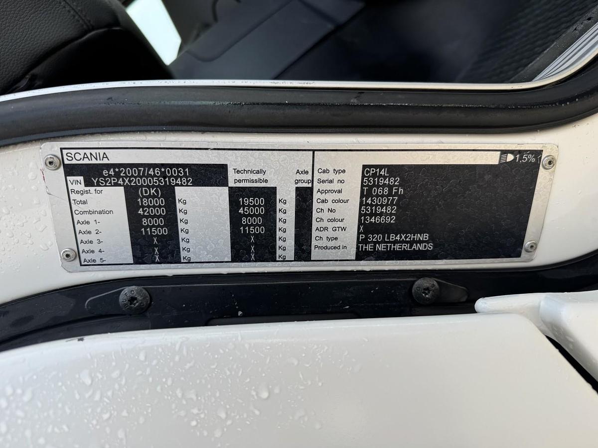 Meget god Scania P320 4x2 Hvidtved Larsen 7000 L Kombi