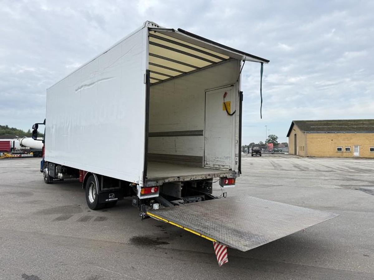 God 2018 Iveco Eurocargo 120E25 4x2 Lukket Kasse