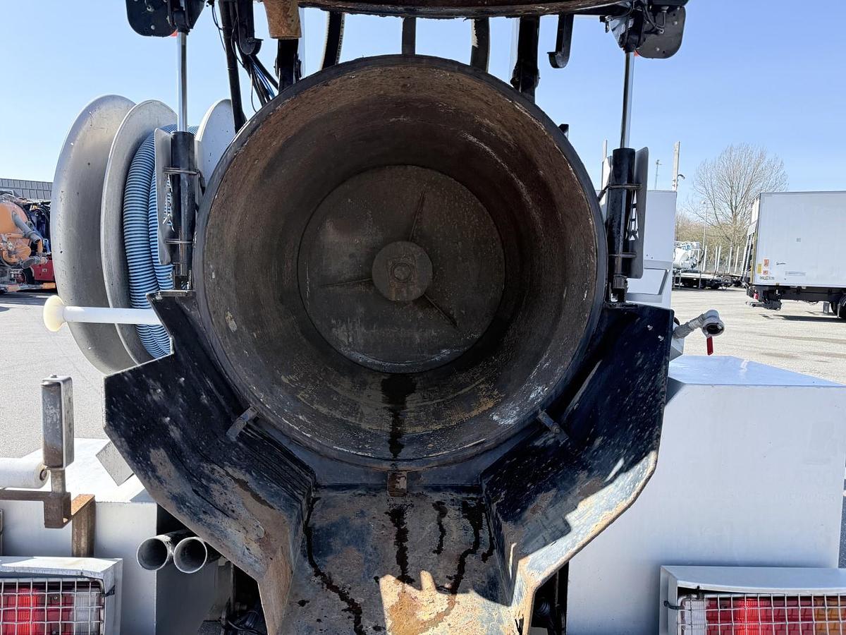 God Mercedes Atego 1224 4x2 Hvidtved Larsen Cityflex 204