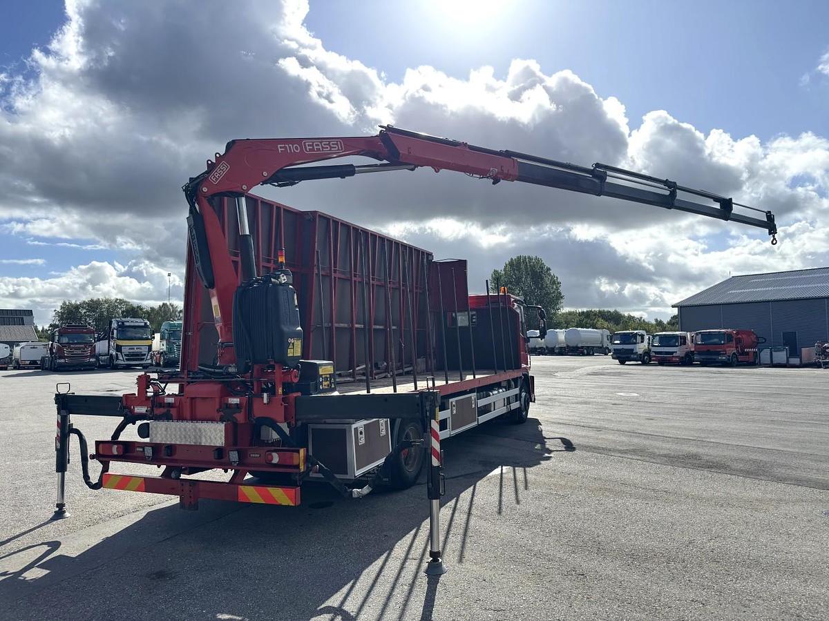 God Iveco EuroCargo 160E30 Fassi F110 / Glaslad
