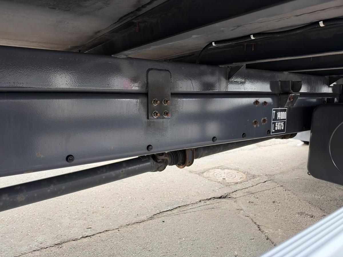 Meget god Volvo FL250 4x2 Lukket kasse 7,45 m. Euro 6