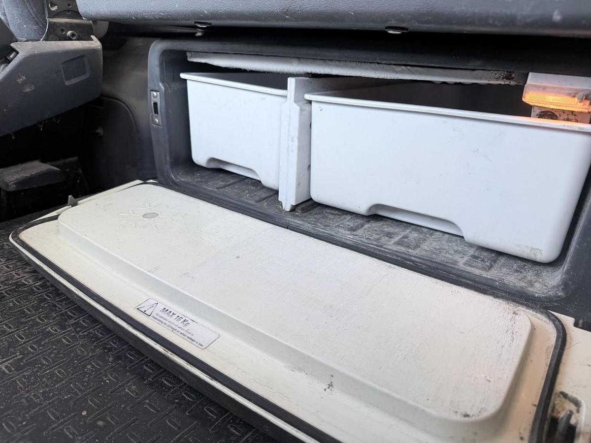 God Scania R380 4x2 Knæklad med hydraulisk rampe