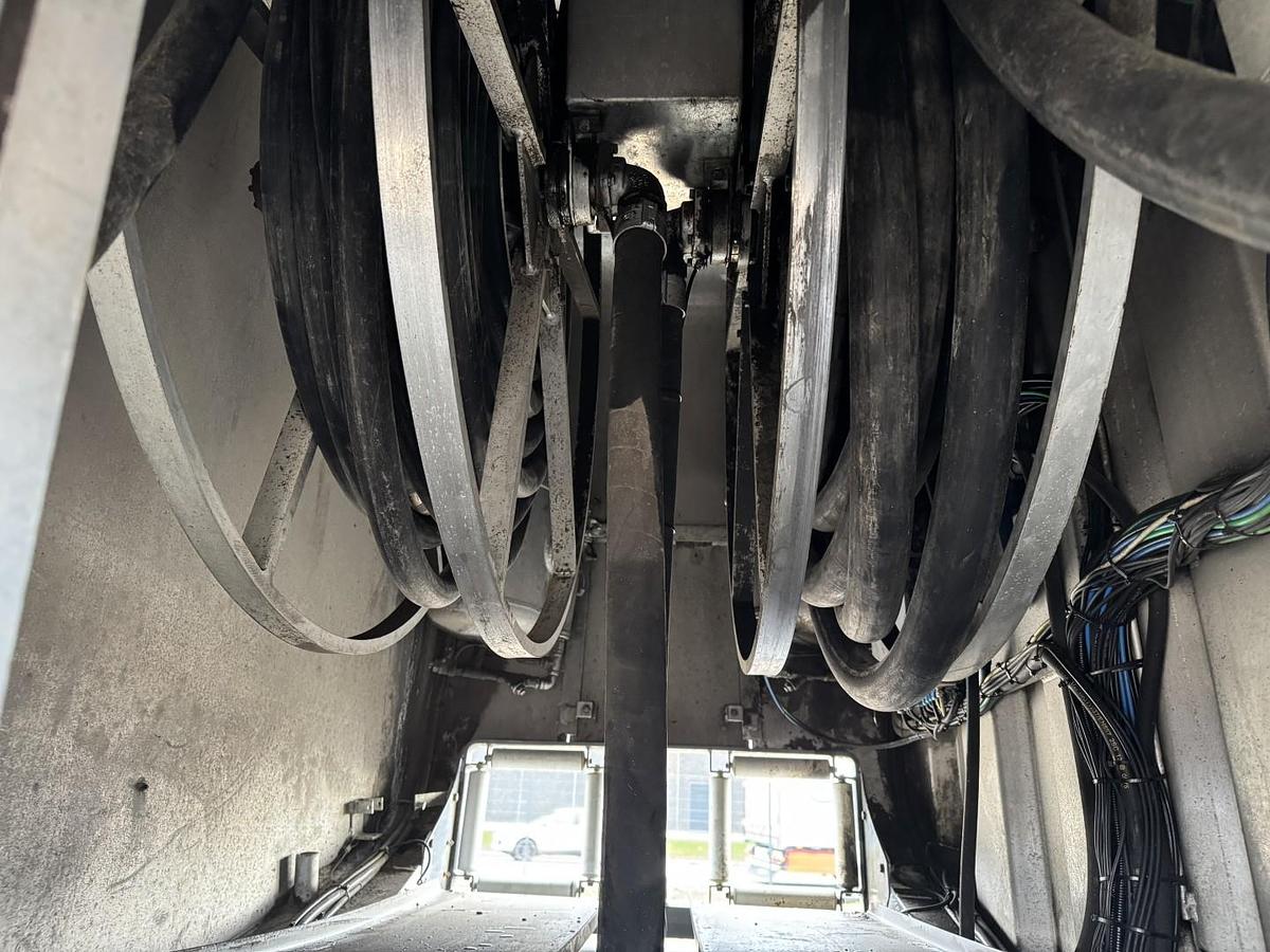 God 2008 Volvo FM440 8x2*6 24.000 l. ADR Tank