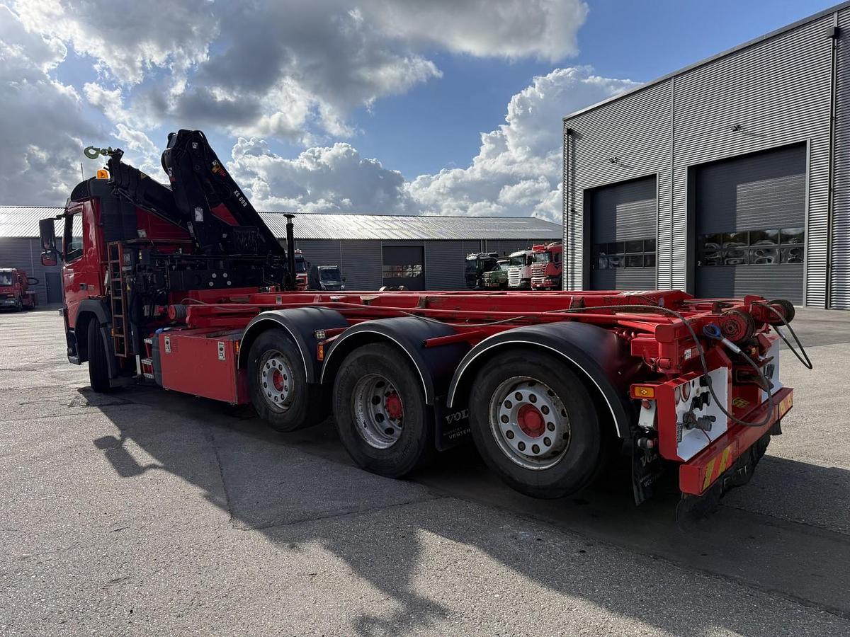 God 2018 Volvo FM500 8x2 Pusher tridem Hiab 099 B3 Radio