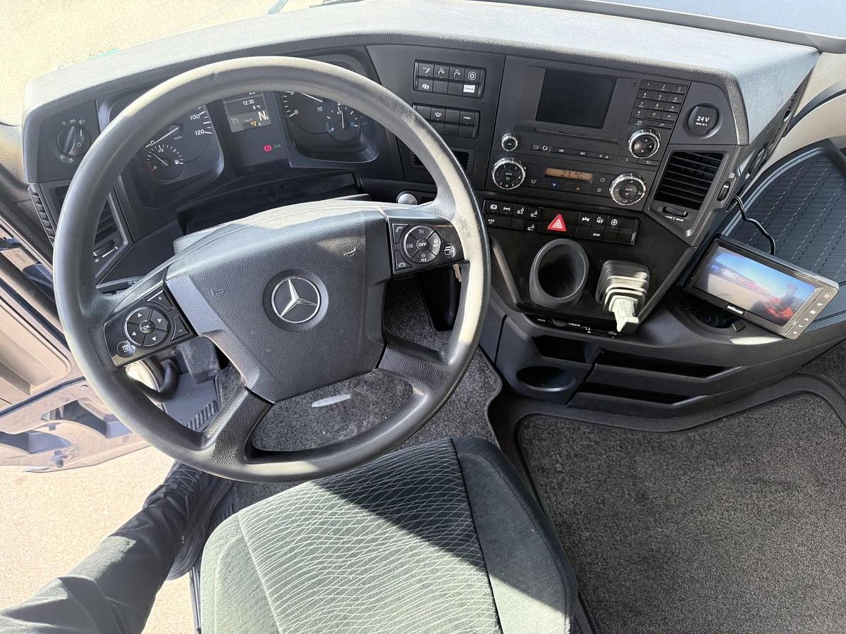 God Mercedes Arocs 3253 8x2*6 Euro 6 Chassis