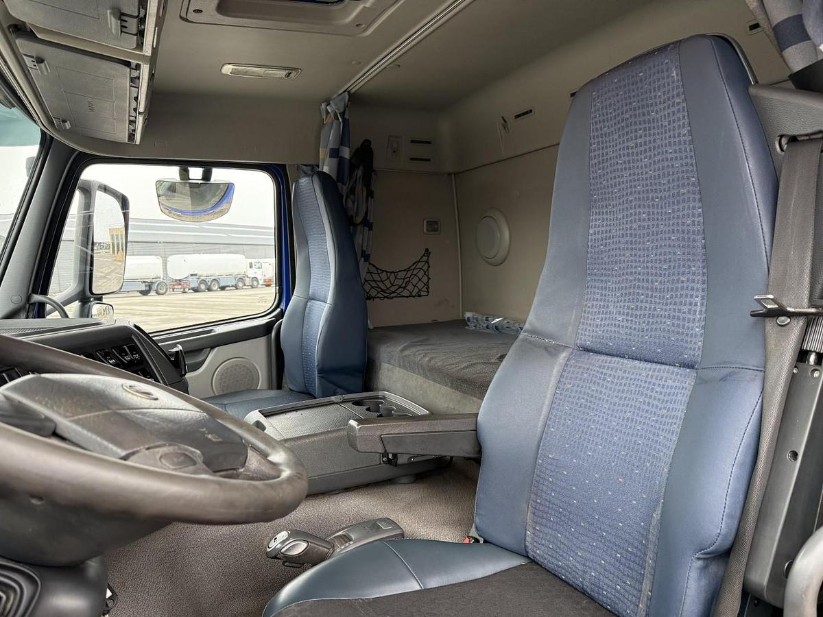 Meget god 2010 Volvo FM420 6x2*4 EEV Interconsult 12.700 l. Rustfri