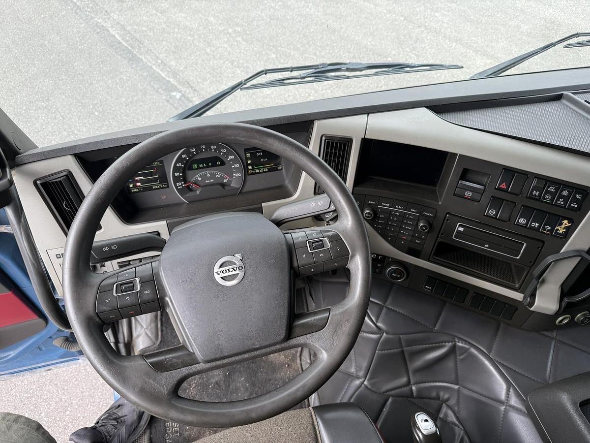 God 2017 Volvo FM 500 8x4 Pushertridem Tipbil