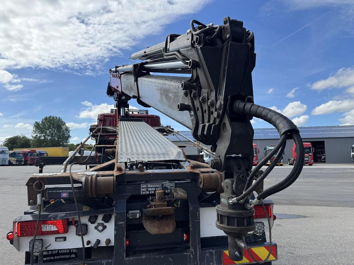 God Scania R490 8x2*6 Euro 6 Wirehejs / HMF 3220 K6