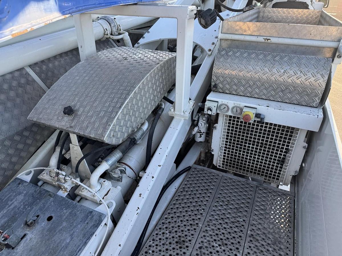 Meget god Scania P410 6x4 Liebherr THP 140 H 24 M4 XH Betonpumpe