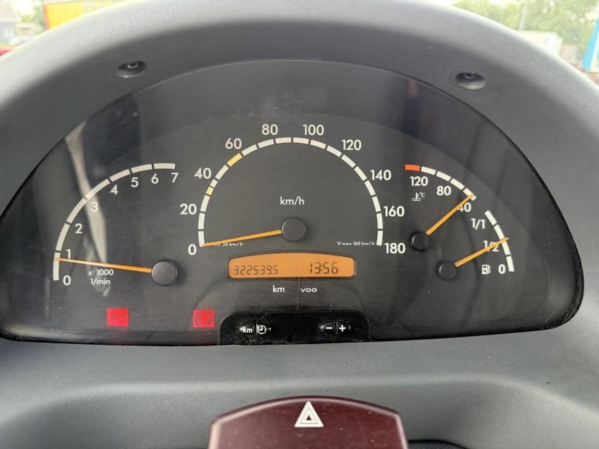 God 2002 Mercedes Sprinter 906 Cappellotto Combi 600