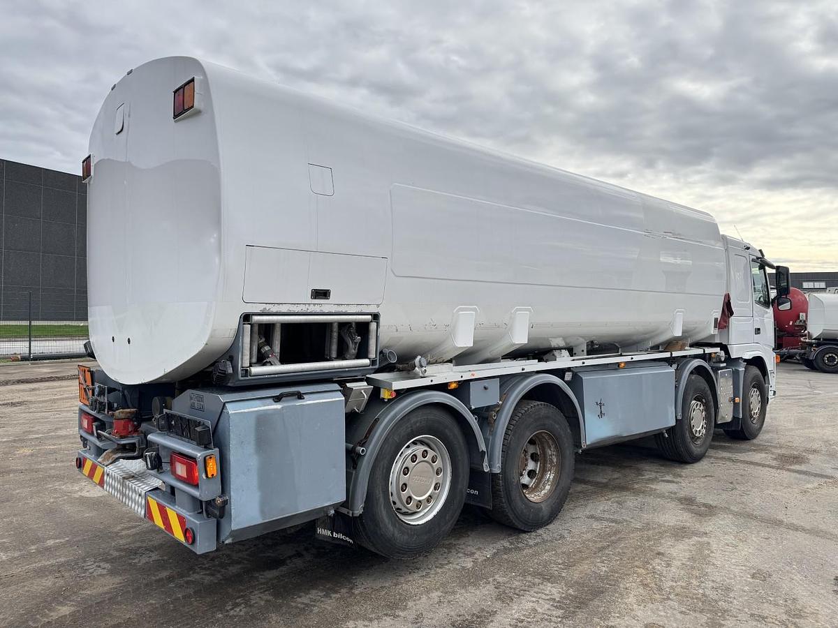 God 2008 Volvo FM440 8x2*6 24.000 l. ADR Tank