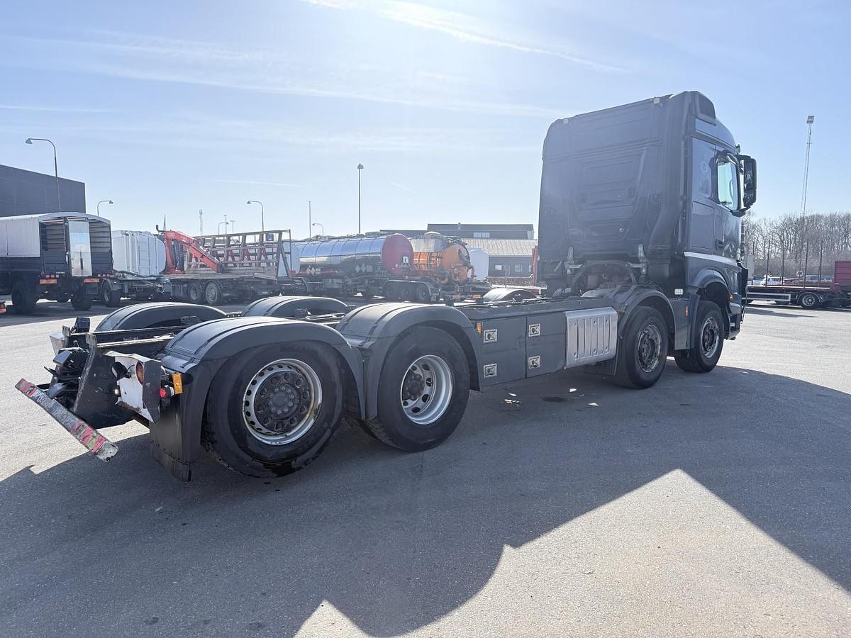 God Mercedes Arocs 3253 8x2*6 Euro 6 Chassis