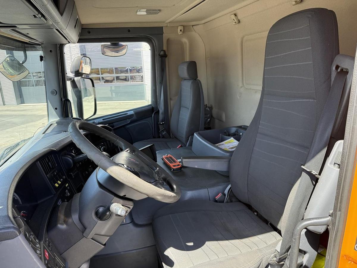 Meget god Scania P360 6x2*4 12.500 l. Korp & Son