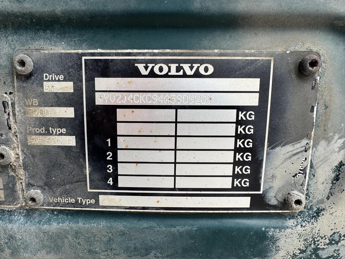 God 2004 Volvo FM9 380 6x2*4 Dyretransport