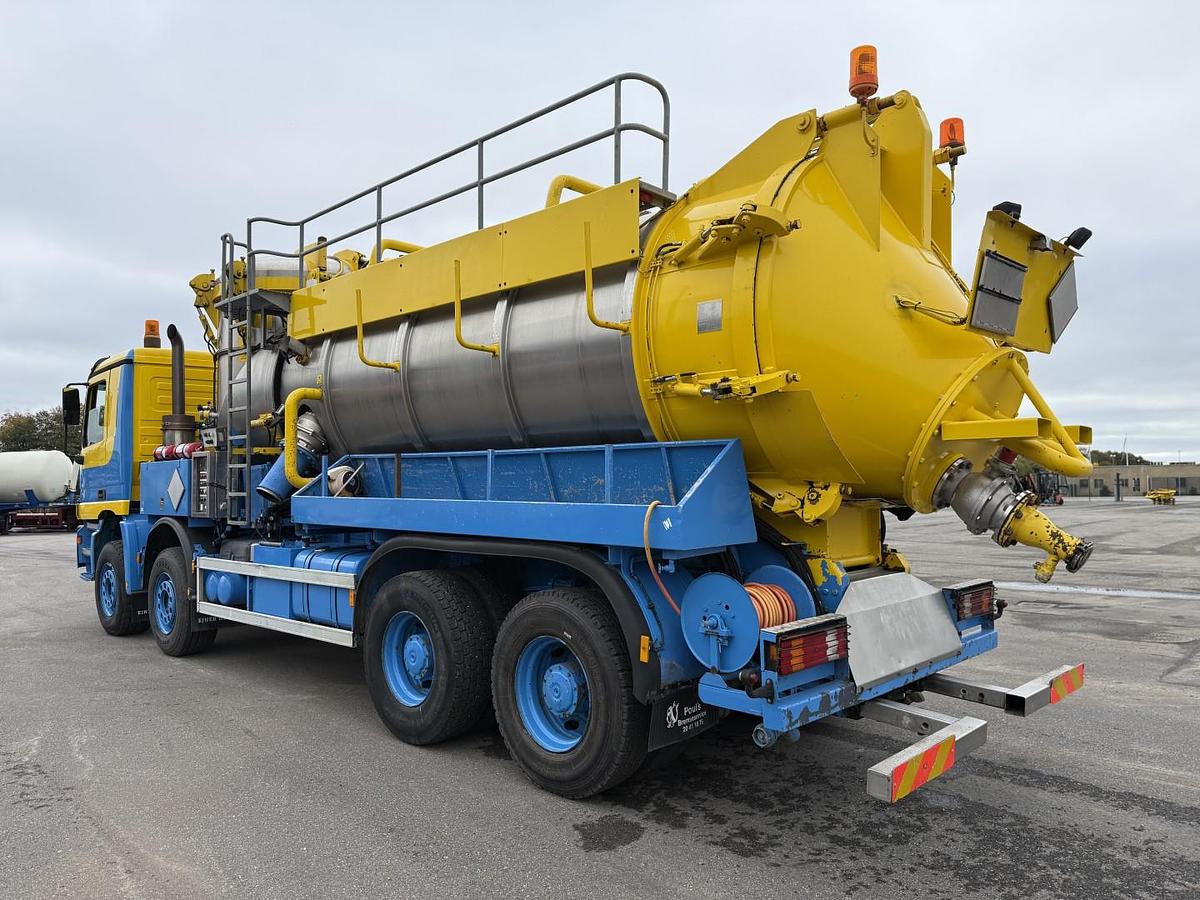 God 1999 Mercedes Actros 4140 8x4 KOKS MEGAVAC 8000 ADR 13.500 l. Rustfri stål