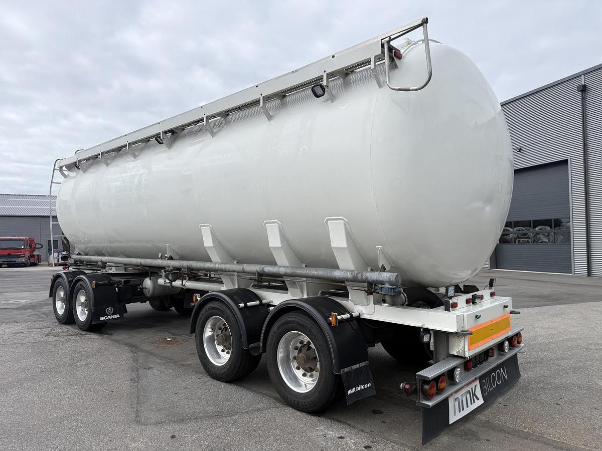 God 2013 HMK Bilcon  30 t. 42 m3 Silo Tank 6 rum