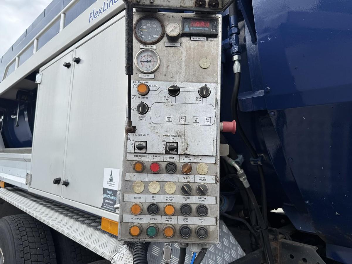 God Mercedes Actros 2636 6x4 RHD Hvidtved Larsen Flexline 312