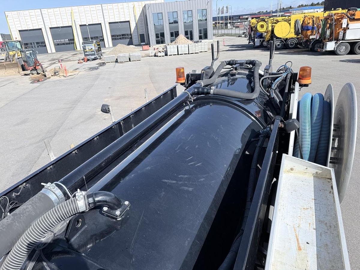 God Mercedes Atego 1224 4x2 Hvidtved Larsen Cityflex 204