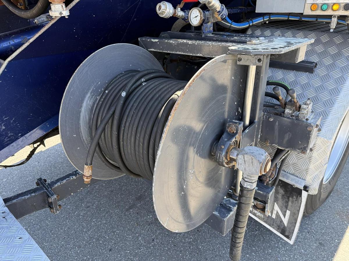 God 2005 Scania P310 4x2 Hvidtved Larsen Flexline 207