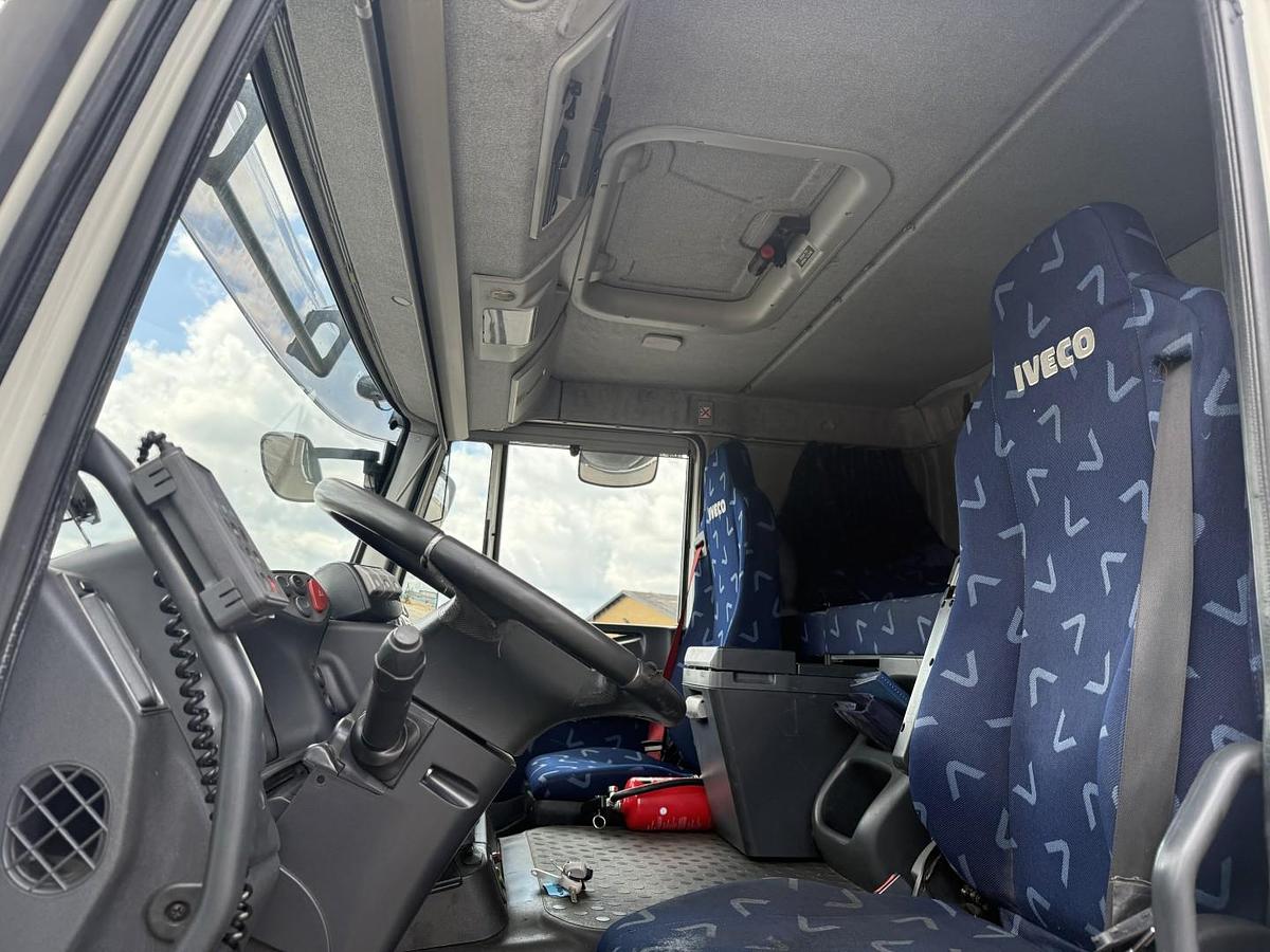 God 2010 Iveco Stralis AT440S36T