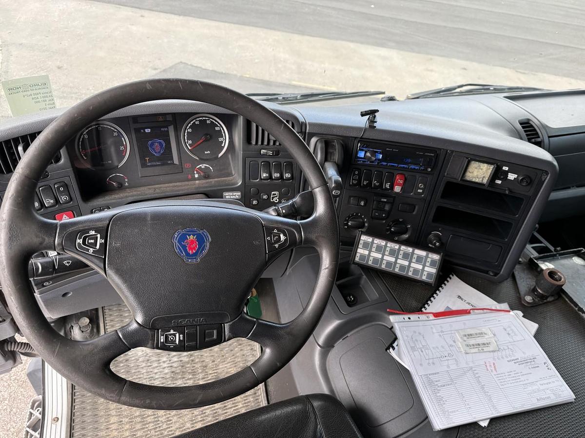 God Scania P400 8x2*6 24.000 l. ADR Euro 5