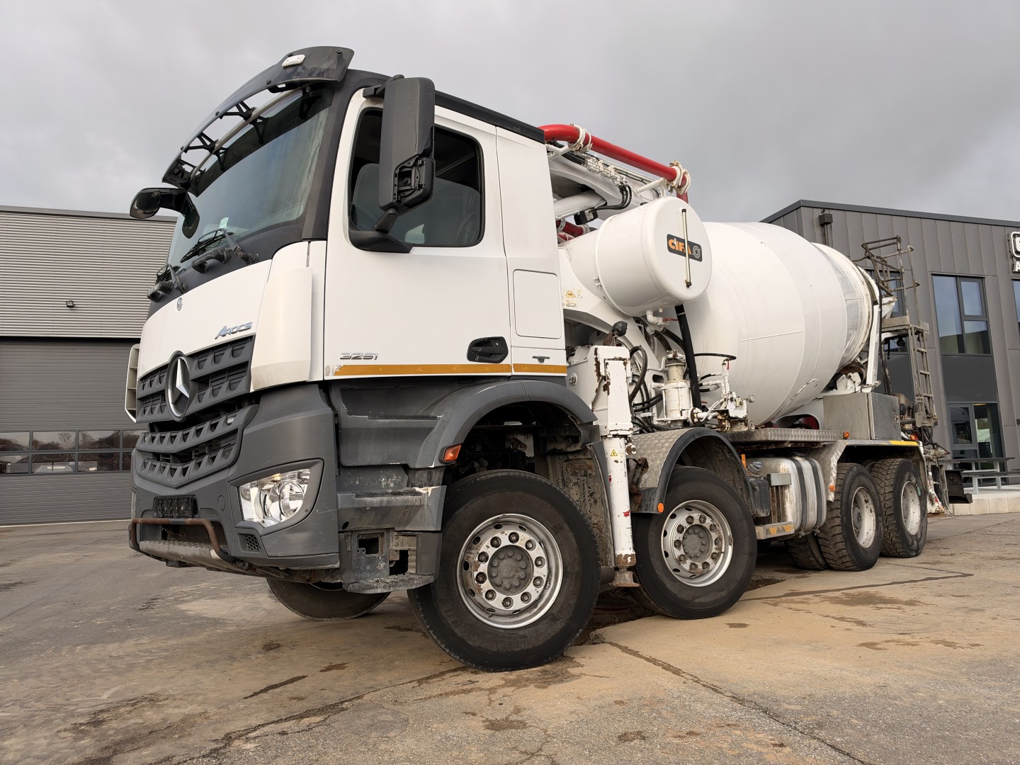 God 2015 Mercedes Arocs 3251 8x4 CIFA Magnum MK 28,4 L Pumi