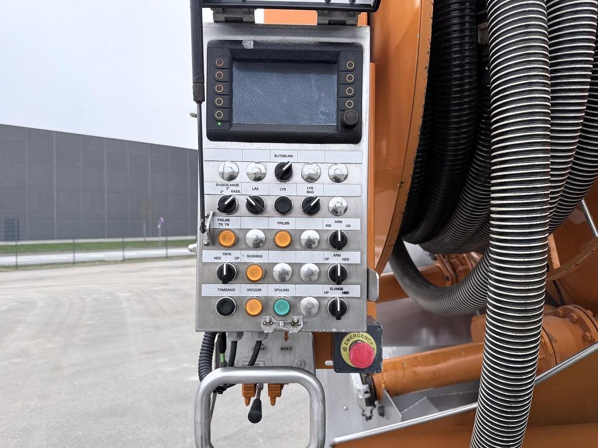 Meget god Mercedes Actros 1833 4x2 Bucher FlexLine C60